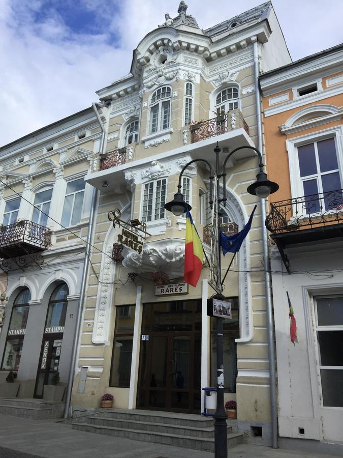 Hotel Rares Botoşani Exterior foto